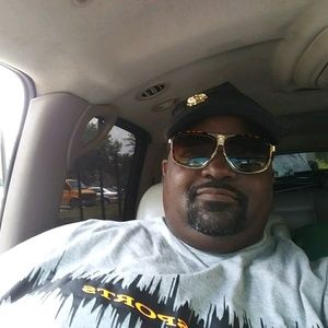 Meet your Posher, Adonis